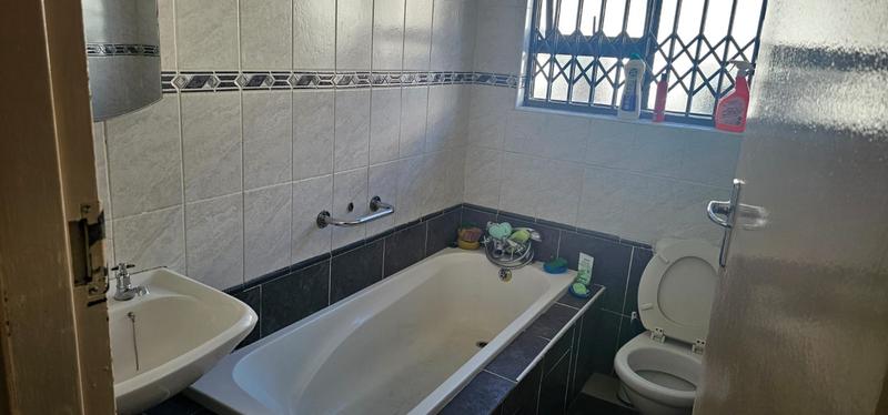 3 Bedroom Property for Sale in Khaya Western Cape